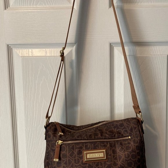 Calvin Klein Crossbody Purse - Picture 2 of 6